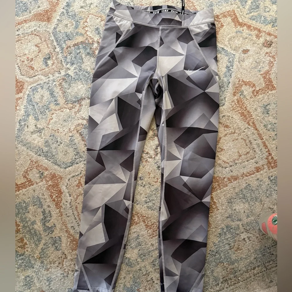 Nike Speed 7/8 Mid Rise Running Tights Grey/Wht/Blk‎ - Picture 2 of 4